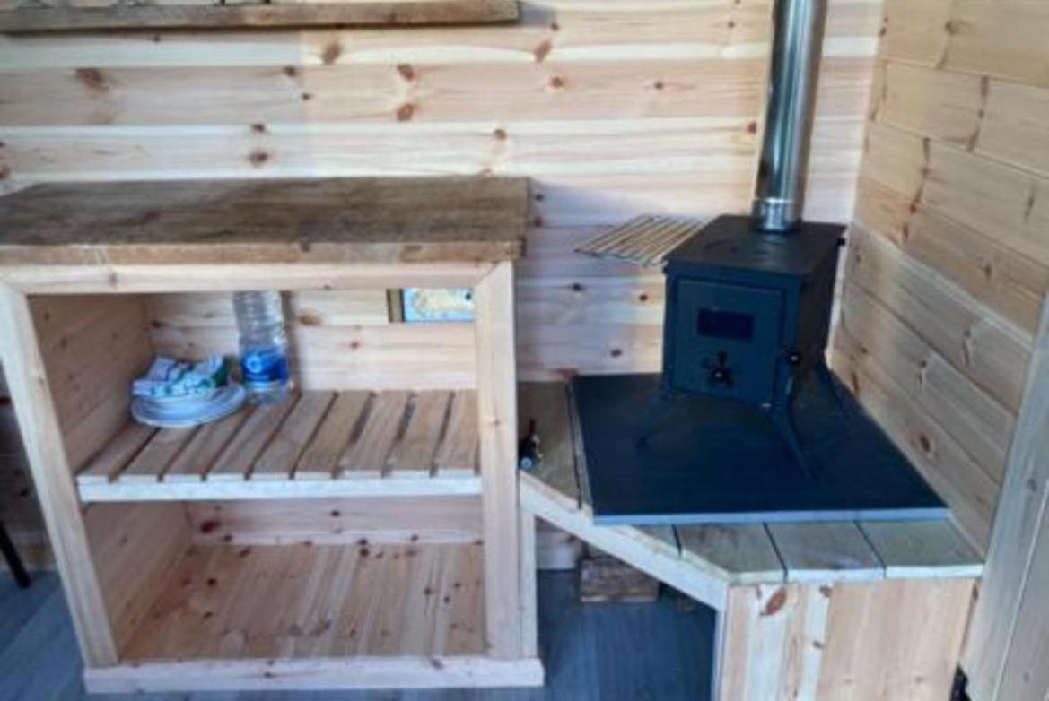 Off Grid Shepherds Hut Hotel Llansilin Bagian luar foto